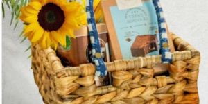 Square Water Hyacinth Basket Gift Hamper MultiPurpose Basket Pack of 1