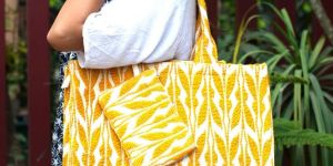 Yellow And White Jacquard Box Style Women Tote Bag