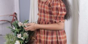 Sharing Style Stretchable Cotton Chex Frock