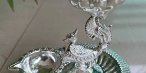 Round Plate Peacock Deepam