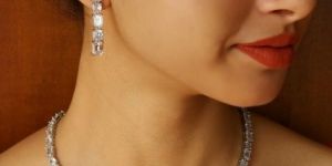 Solitaire Ladies Necklace Set with Round & Emerald-cut Korean Zirconia