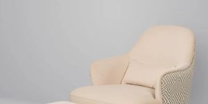 CONTOUR ACCENT CHAIR