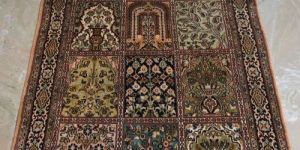 4x7 Square Feet Traditional Handmade Carpet