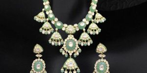 Royal Grandeur Necklace Set
