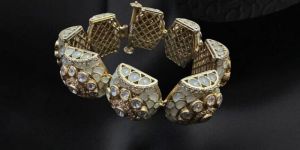 Royal Green Aura Kada