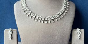 Stylish Necklace Set