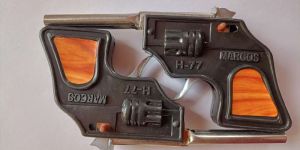 H77 Marcos Black Plastic Diwali Cracker Toy Gun