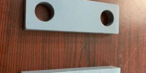 Volvo 440 Shackle Plate