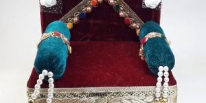 Trendy Puja Singhasan