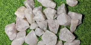 White Mix Quartz Lumps