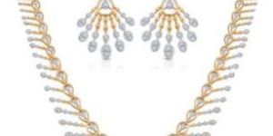 Women Statement Diamond Necklace Set