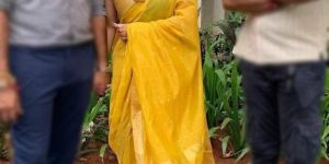 Women Yellow Soft Linen Cotton Woven Saree