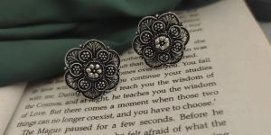 Women Oxidised Stud Earring