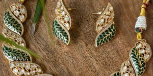 Women Anika Designer Polki Studded Kundan Necklace Set