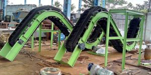 HIGH ANGLE CLEATED BELT CONVEYOR (STEEP ANGLE CONVEYOR)