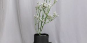 Noir Muse Sculptural Flower Vase