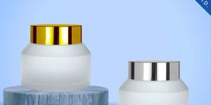 50g Slant Clear Frosted Jar With Golden Or Silver Cap