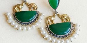 Two Tone Monalisa & Pearl Camel Women Dangler Earrings