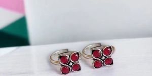 Women Oxidized Silver Plated Stone Studded Toe Ring