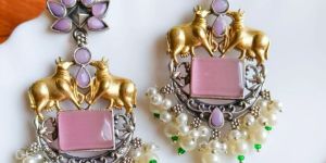 Women Two Tone Nandi Dangler Earrings With Monalisa & Pearl Drops