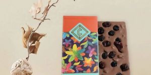 Mix Berries Chocolate Bar