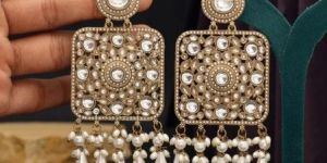 Women White Kundan Earrings Square Shaped