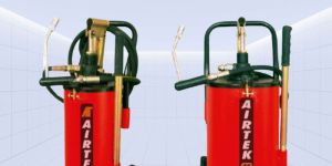 GREASE & OIL PUMPS (HAND OPERATED)