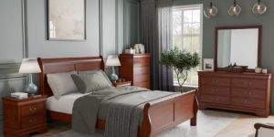 Solid Bedroom Furniture Set