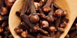 Whole Clove (Laung)