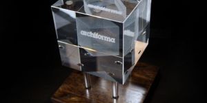 Square Crystal Hood with Wooden Base