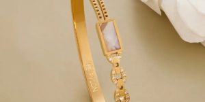 Radiant Rhapsody Womens Golden Kada