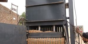 BHUSA BAILING MACHINE