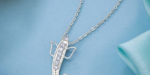 Ladies Silver Blessing Ganesha Zircon Stone Pendant With Chain