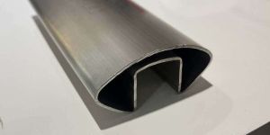 Stainless Steel Slotted Oval Eye Shape Pipe