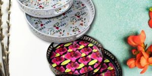 Round Metal Serving Trays
