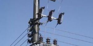 Single Pole Transformer Structure