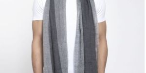 Grey Herringbone Patterned Wool Muffler