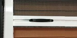 Chain Rolling Mosquito Nets