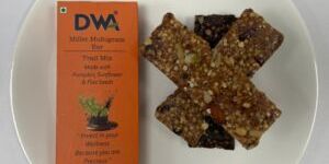 Millet Multigrain Trail Mix Bar