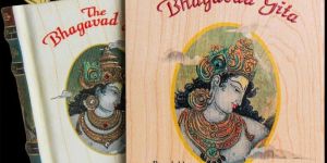 Wooden Boxed Editions The Bhagavad Gita Book