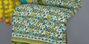 Multicolor Double Bed Jaipuri Cotton Quilt 90x100