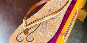 Ladies Flat PU Casual Slipper