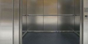 Silver Stainless Steel Passenger Elevator