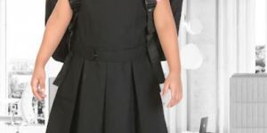 Girls Vidyaniketan Nursery to 7 Class School Uniform