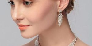 Ladies Party Wear Necklace Set