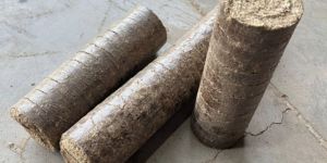 Groundnut Briquettes