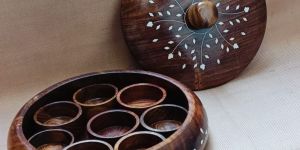 Sheesham Wooden Round Masala Box