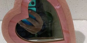 Pink Heart Shape Resin Mirror