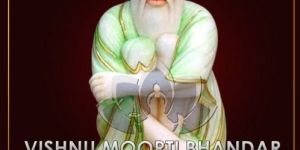 Tajuddin Baba Marble Statue