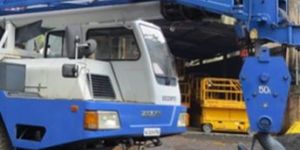 Telescopic Truck Crane